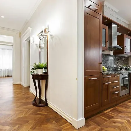 Dictumfactum Luxury Apartment