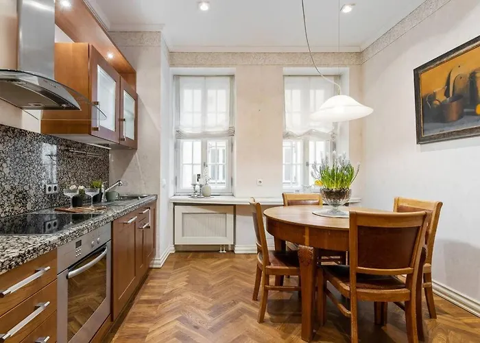 Dictumfactum Luxury *