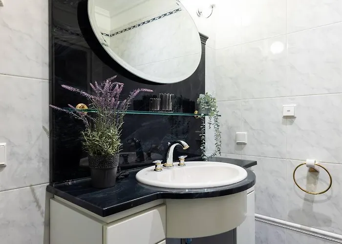 Dictumfactum Luxury *